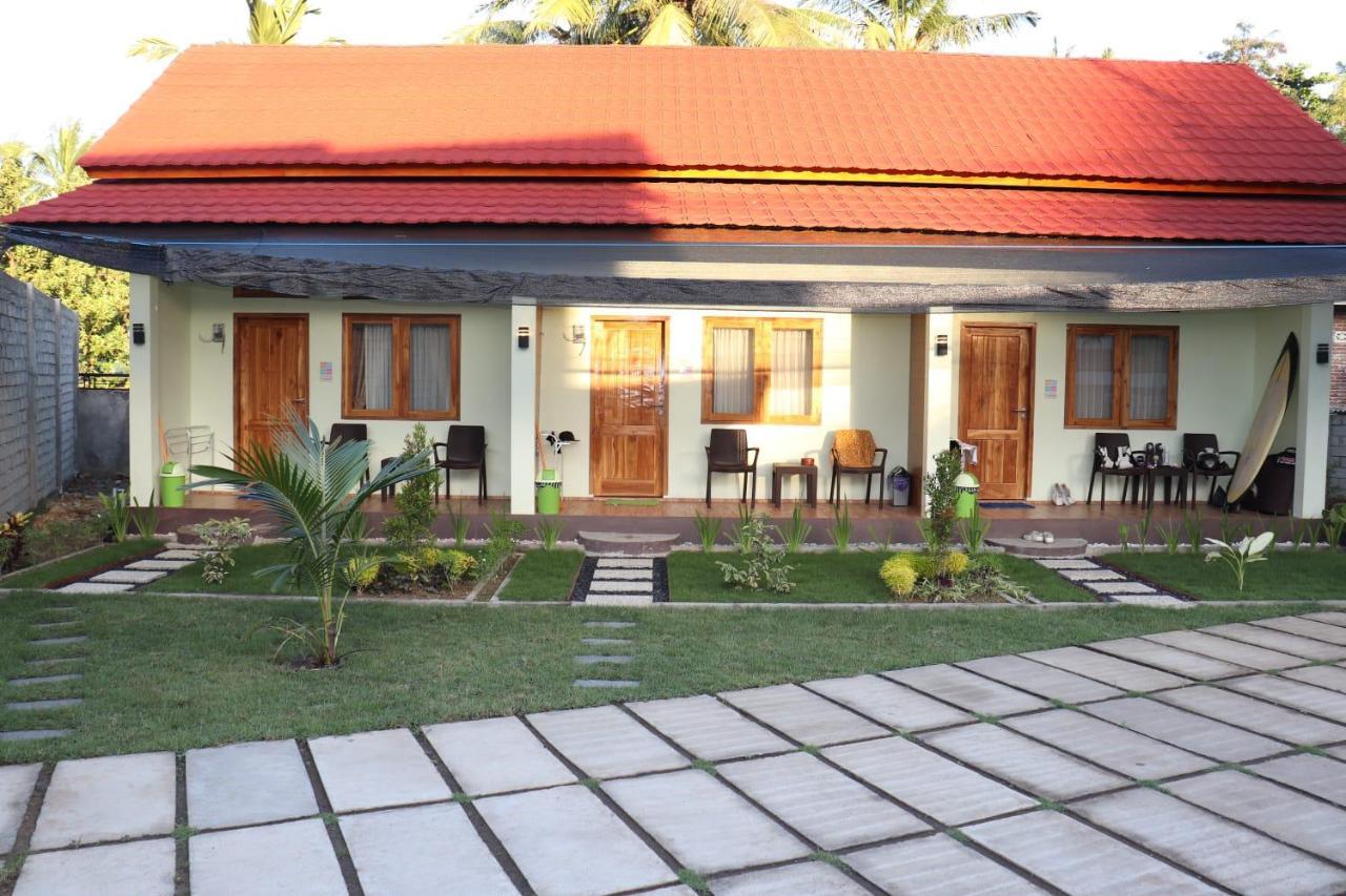 Room 212 Kuta  Exterior photo